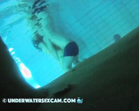 VIDEO OF THE DAY! Rabbits underwater