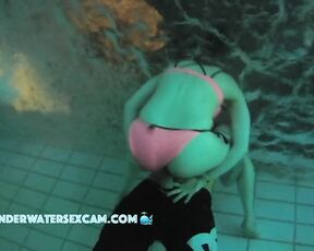 VIDEO OF THE DAY! Epic waterfall sex while the voyeur dives between their legs