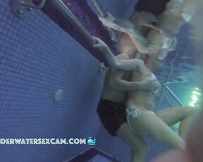 VIDEO OF THE DAY! Sex games underwater