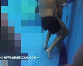 VIDEO OF THE DAY! Sex games underwater