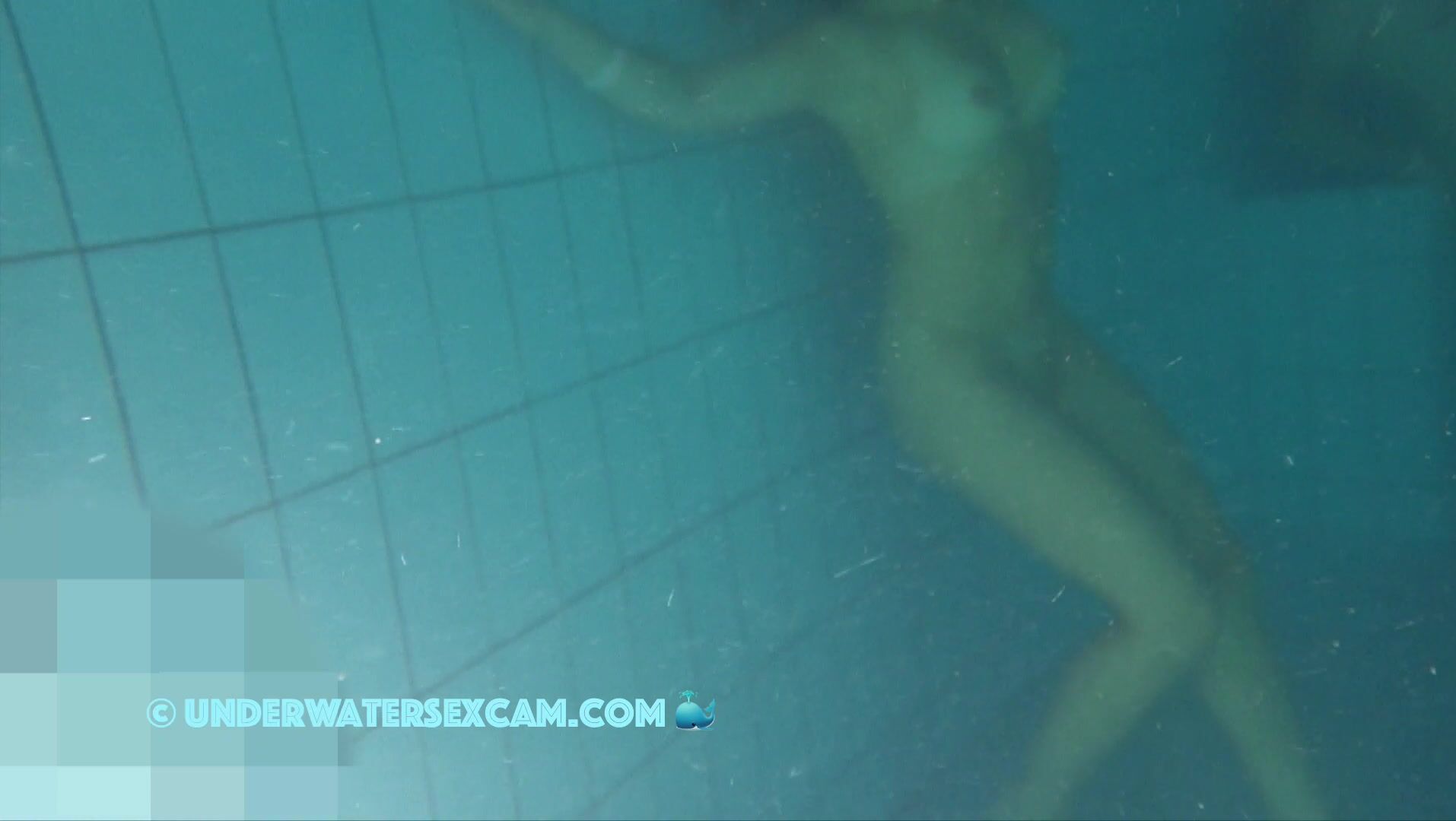 Hot tan lined girl gets neck massage underwater