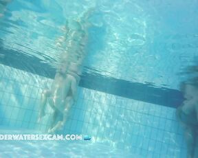 VIDEO OF THE DAY! HOT! Couple starts underwater sex