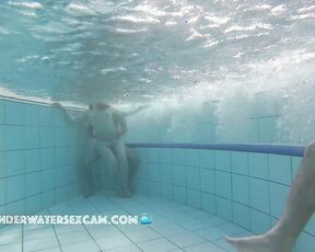 Young girls like to be fucked by older men underwater