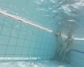 VIDEO OF THE DAY! Young girls like to be fucked by older men underwater