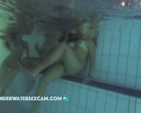 These teen girls are naked in the sauna pool for the first time