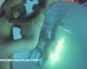 NEW! What would you do if you were in a dark pool with such a hot horny milf?