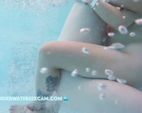 NEW! Playing slowly in the water with a naked cock and pussy is also nice