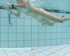 If she's already diving then an underwater blow job would be nice too