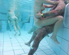 NEW! This American rocker couple comes here especially for underwater sex