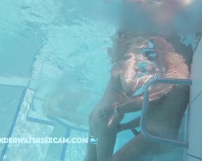 NEW! Retired couple plays underwater while he fingers her again and again