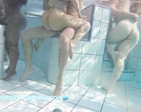 VIDEO OF THE DAY! A horny couple plays together and would love to fuck right away in the pool