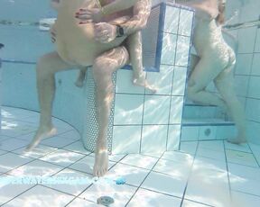 VIDEO OF THE DAY! A horny couple plays together and would love to fuck right away in the pool