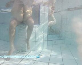 VIDEO OF THE DAY! A horny couple plays together and would love to fuck right away in the pool