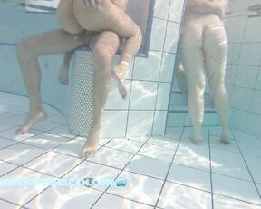 VIDEO OF THE DAY! A horny couple plays together and would love to fuck right away in the pool