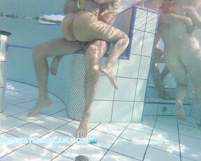 VIDEO OF THE DAY! A horny couple plays together and would love to fuck right away in the pool
