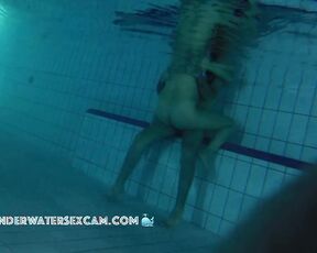 NEW! When the public nudist resort closes in 5 minutes you have to hurry up with the wife fucking
