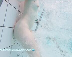 NEW! But the girls also have it really easy - they can masturbate from both sides