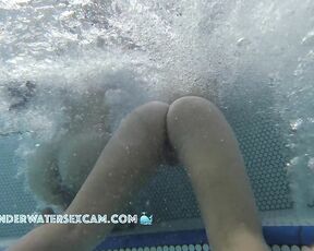 NEW! These asian teen girls are so excited and horny because they are naked in public for the first time