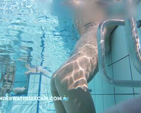 NEW! This young Chinese girl is naked in the sauna pool for the first time and discovers the underwater jet