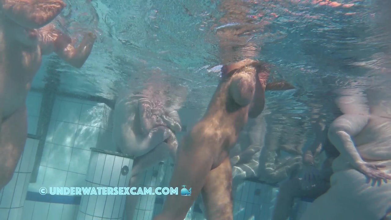 NEW! Attention big breasts swim past camera on!