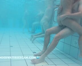 NEW! I sometimes wish I could come as fast during underwater sex as this fella there with his chick