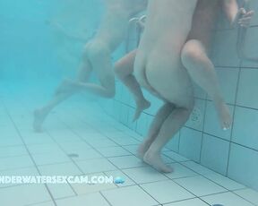 NEW! I sometimes wish I could come as fast during underwater sex as this fella there with his chick