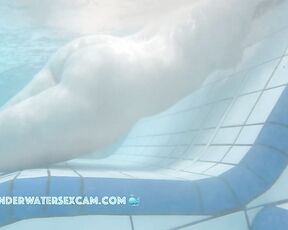 NEW! This young lady successfully masturbates with the small massage jets of the underwater lounger