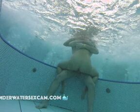 NEW! It's quite normal to have sex in a public pool if you are completely nude and horny