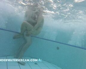 NEW! It's quite normal to have sex in a public pool if you are completely nude and horny