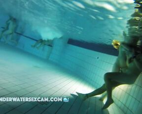 NEW! These two young people really want to dive, but you could also do something else