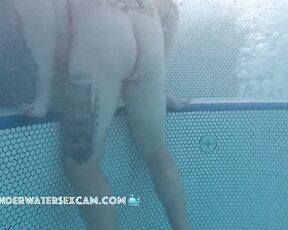 NEW! The old game: Jacuzzi on and we fuck. Jacuzzi off we wait for the next round ;-)