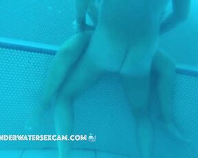 NEW! This teen girl gets fingered and fucked by her much older boyfriend and he gets a hand job