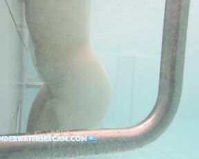 NEW! Fast underwater jet masturbation in slow motion in a public sauna pool