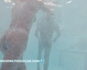 NEW! Elastigirl meets superman to have some fun in the sauna pool
