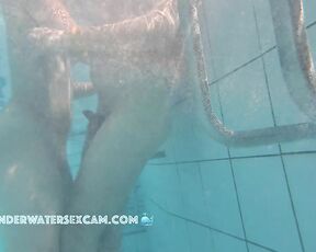 NEW! She has a very beautiful round buttocks.