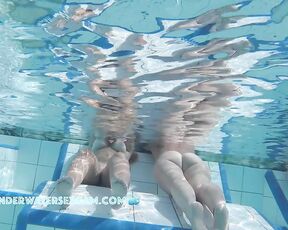 NEW! And once again, a finger disappears into the pussy of a horny MILF.