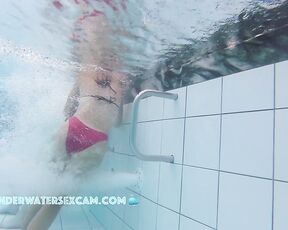 NEW! I would love to show this teenage girl what else you can use the underwater nozzle for.