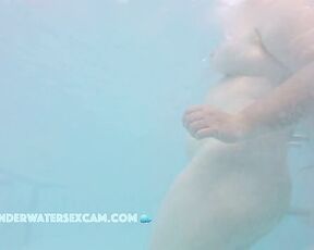 NEW! This hairy MILF really fucks with the underwater jet, and it makes her even hornier to be seen doing it.