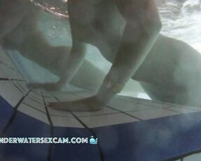 NEW! These girls are very surprised at what you can do with underwater jets.