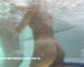 NEW! In the jacuzzi, you can get very close to the beautiful girls with your camera.