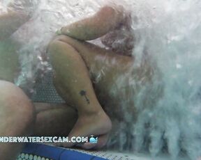 NEW! In the jacuzzi, you can get very close to the beautiful girls with your camera.