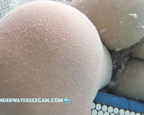 NEW! She just sits on him in the whirlpool and starts fucking, and I sit next to them PART 1/2