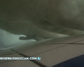 NEW! What could be better than masturbating together with the underwater jets?