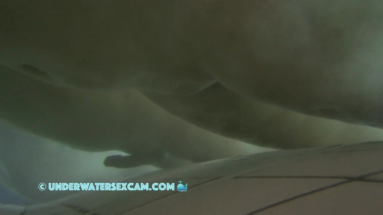 NEW! What could be better than masturbating together with the underwater jets?