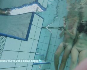 NEW! Her hair definitely suits her very well and looks super sexy underwater.