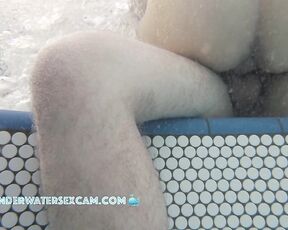 NEW! This young couple was so horny and really wanted to do it, and the underwater camera was right there.