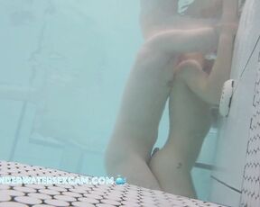 NEW! Sometimes you really don't know where to point the camera, but this time it was the right couple ;-)