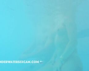 NEW! This hot girl certainly does a lot of sports, which means her pussy is muscular too.