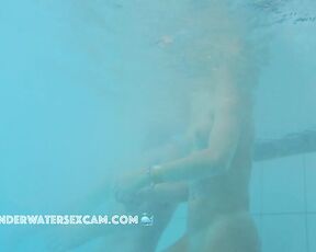 NEW! This hot girl certainly does a lot of sports, which means her pussy is muscular too.