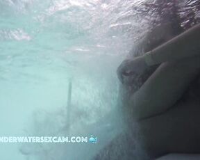 NEW! You can actually hide quite well in the bubbles underwater and do all sorts of things without anyone noticing.